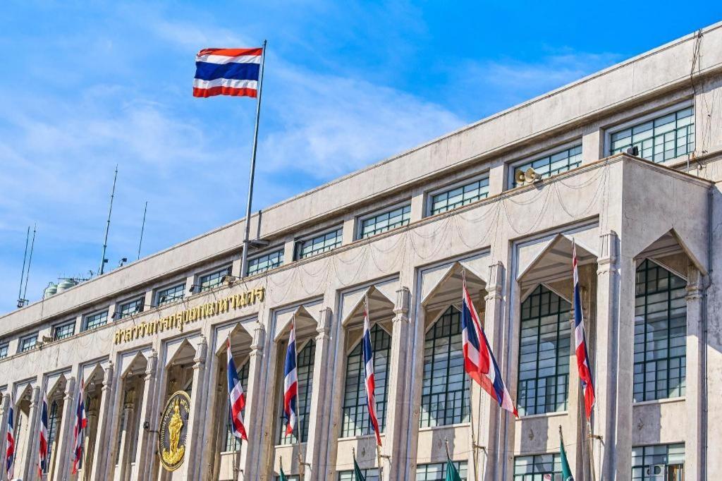 Resort Bangphlat Bangkok Exterior photo