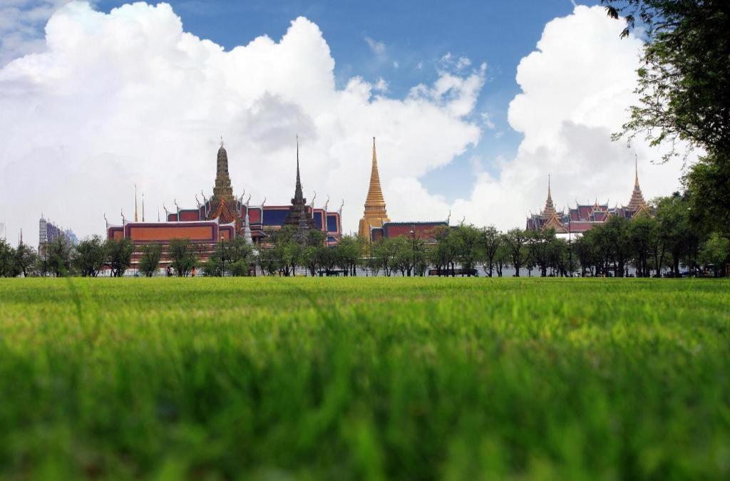 Resort Bangphlat Bangkok Exterior photo