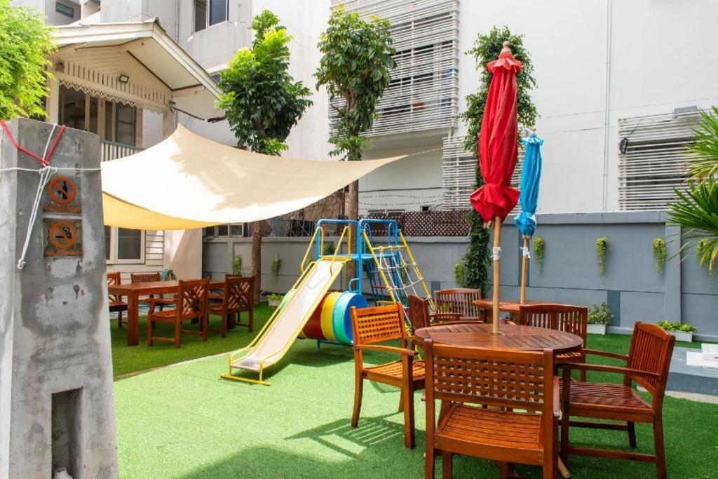 Resort Bangphlat Bangkok Exterior photo